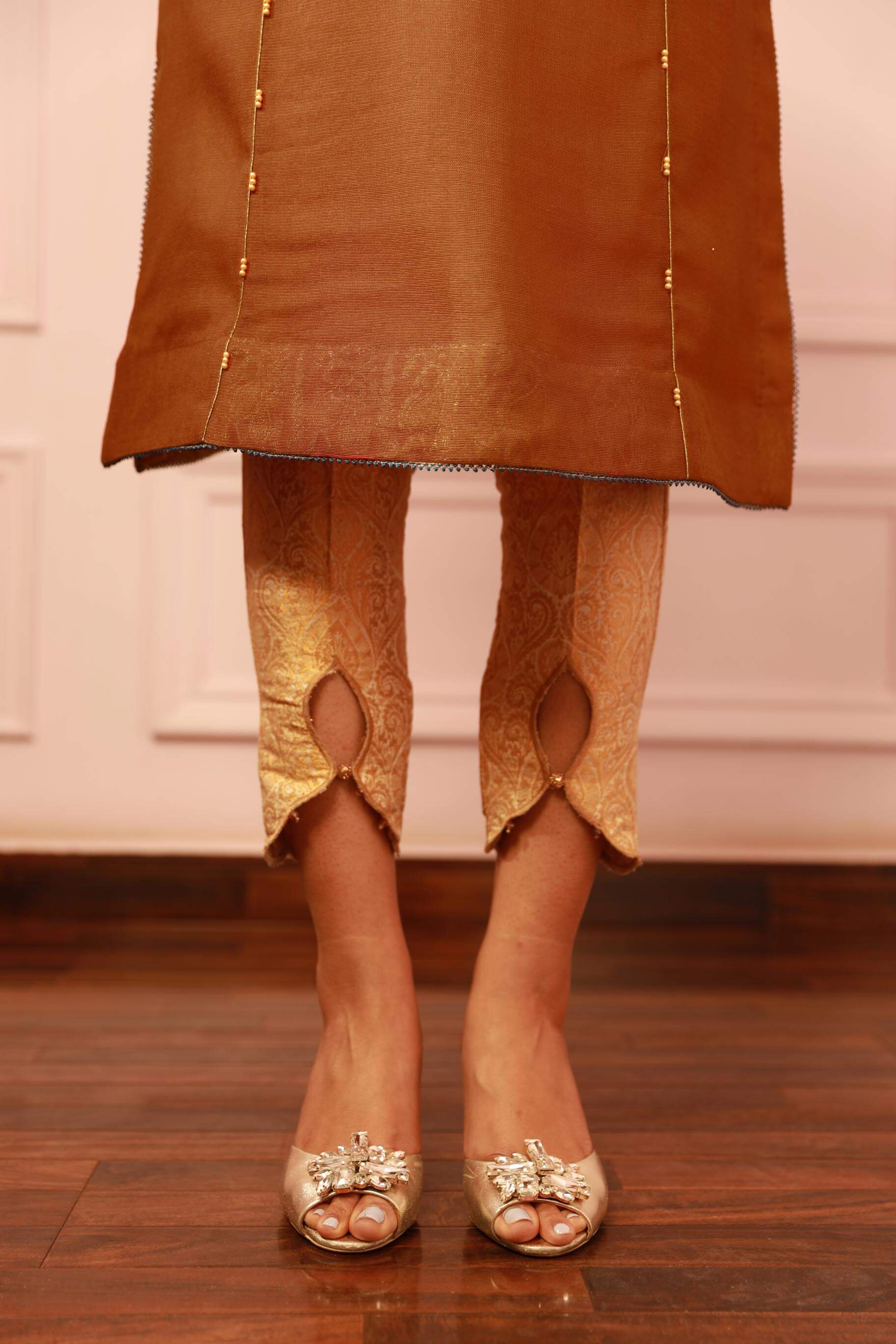 Tangerine Mirror & Gota Jacquard Salwar Kameez (2-Piece) - Image 5