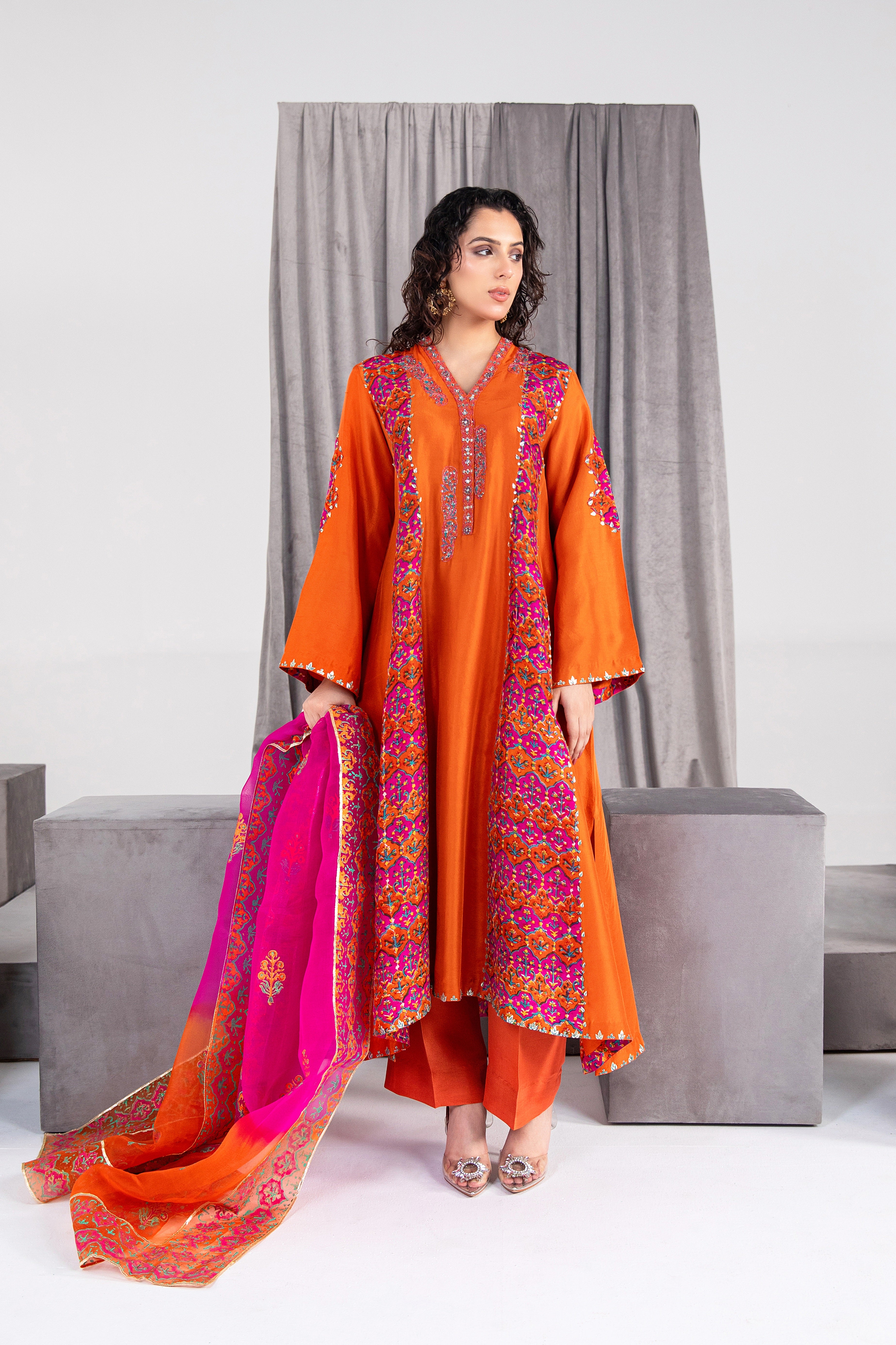 Orangeade Printed Raw Silk Salwar Kameez (3-Piece) - Image 3