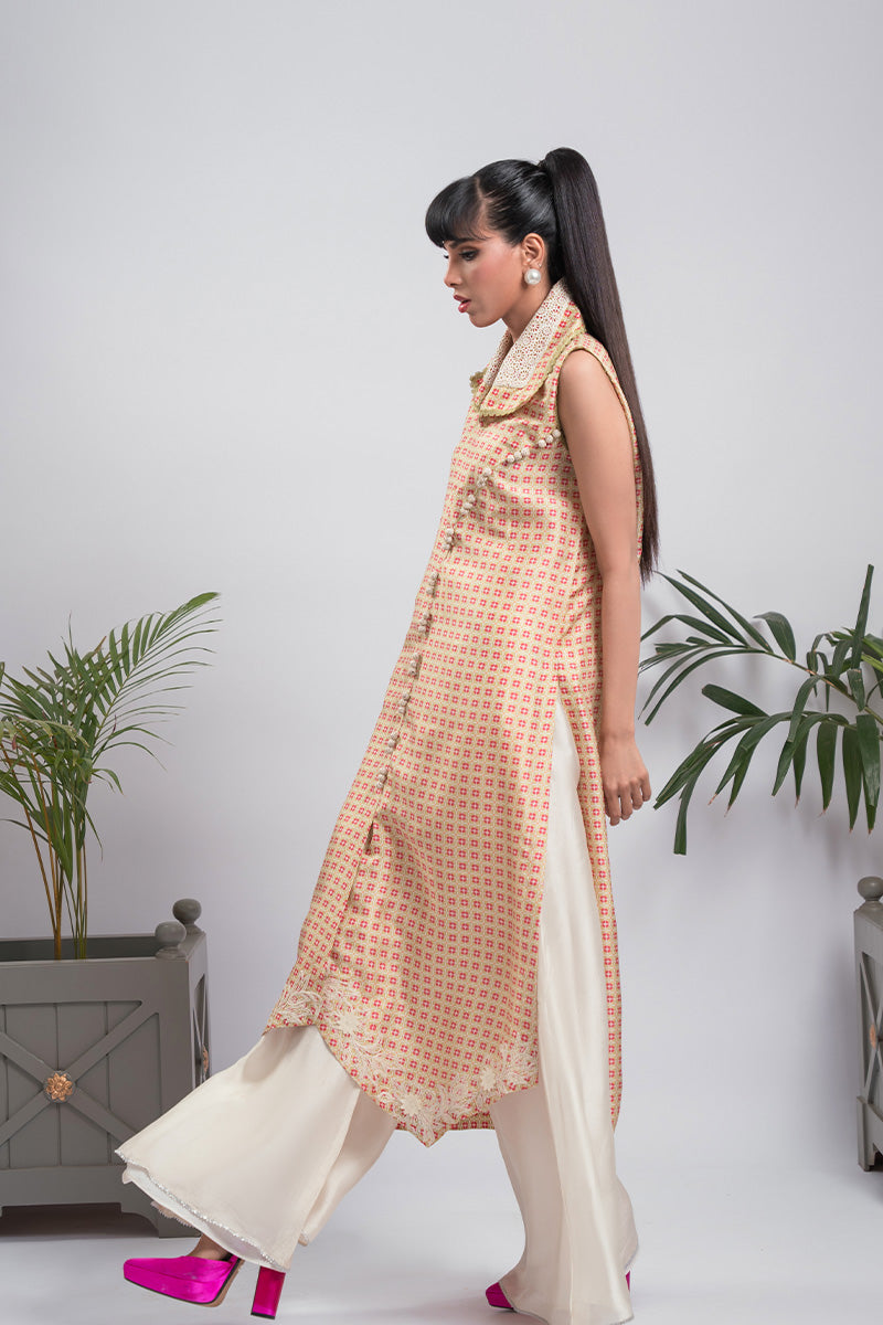 Peach and Cream Digital Printed Silk Salwar Kameez (2-Piece) - Image 4