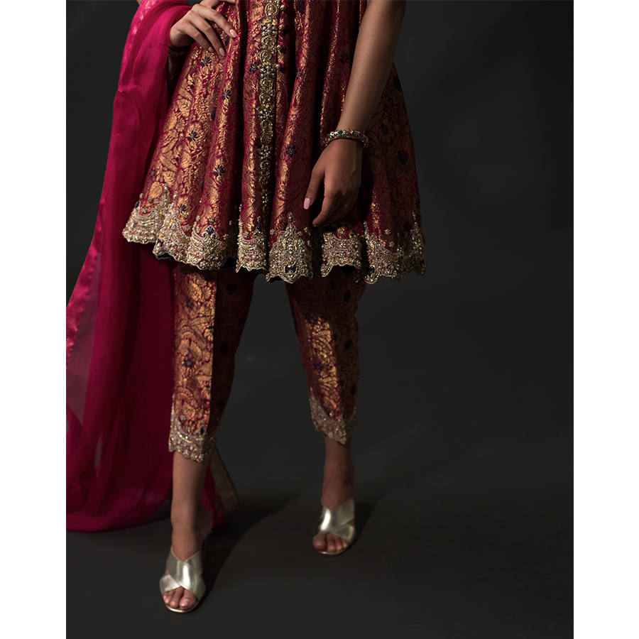 Berry Embroidered Kimkhaab Angrakha Pishwas (3-Piece) - Image 3