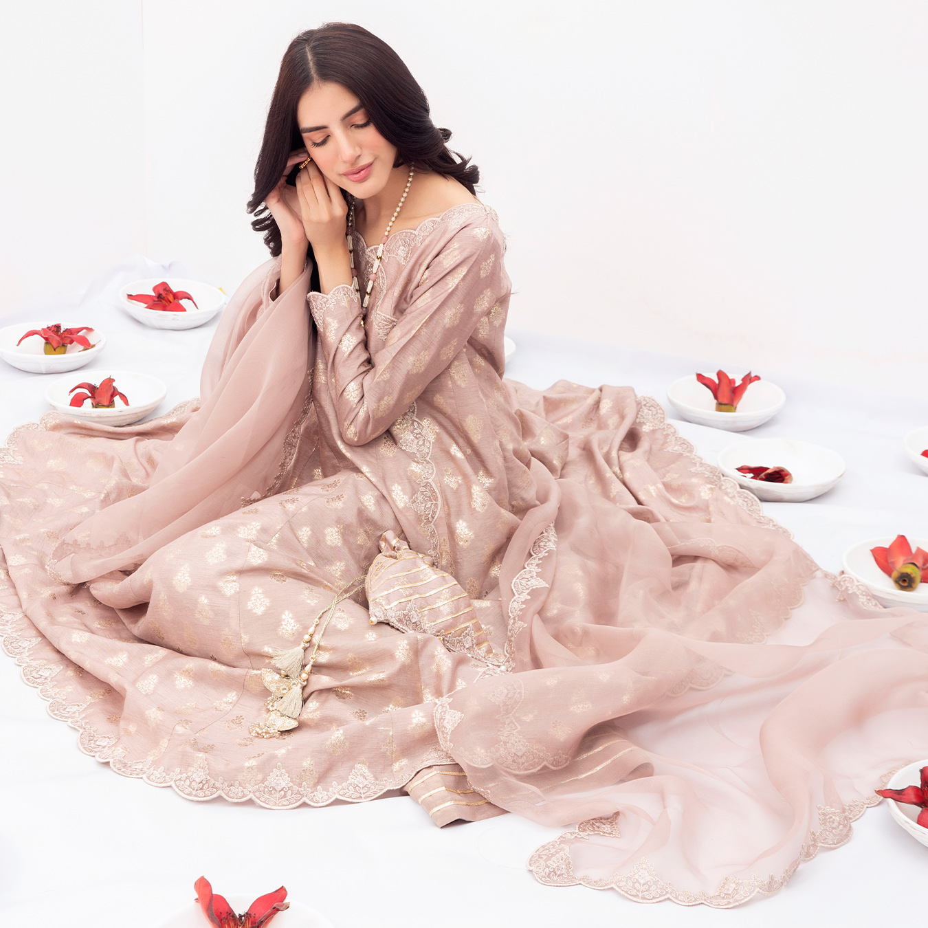 Pakistani Blush Mauve Zari Silk Kalidaar Angrakha (4-Piece) - Image 2