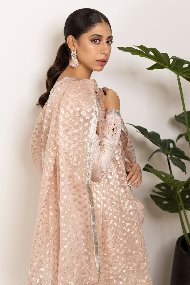 Pakistani Blush Pink Embroidered Jamawar Gharara Set (3-Piece) - Image 5