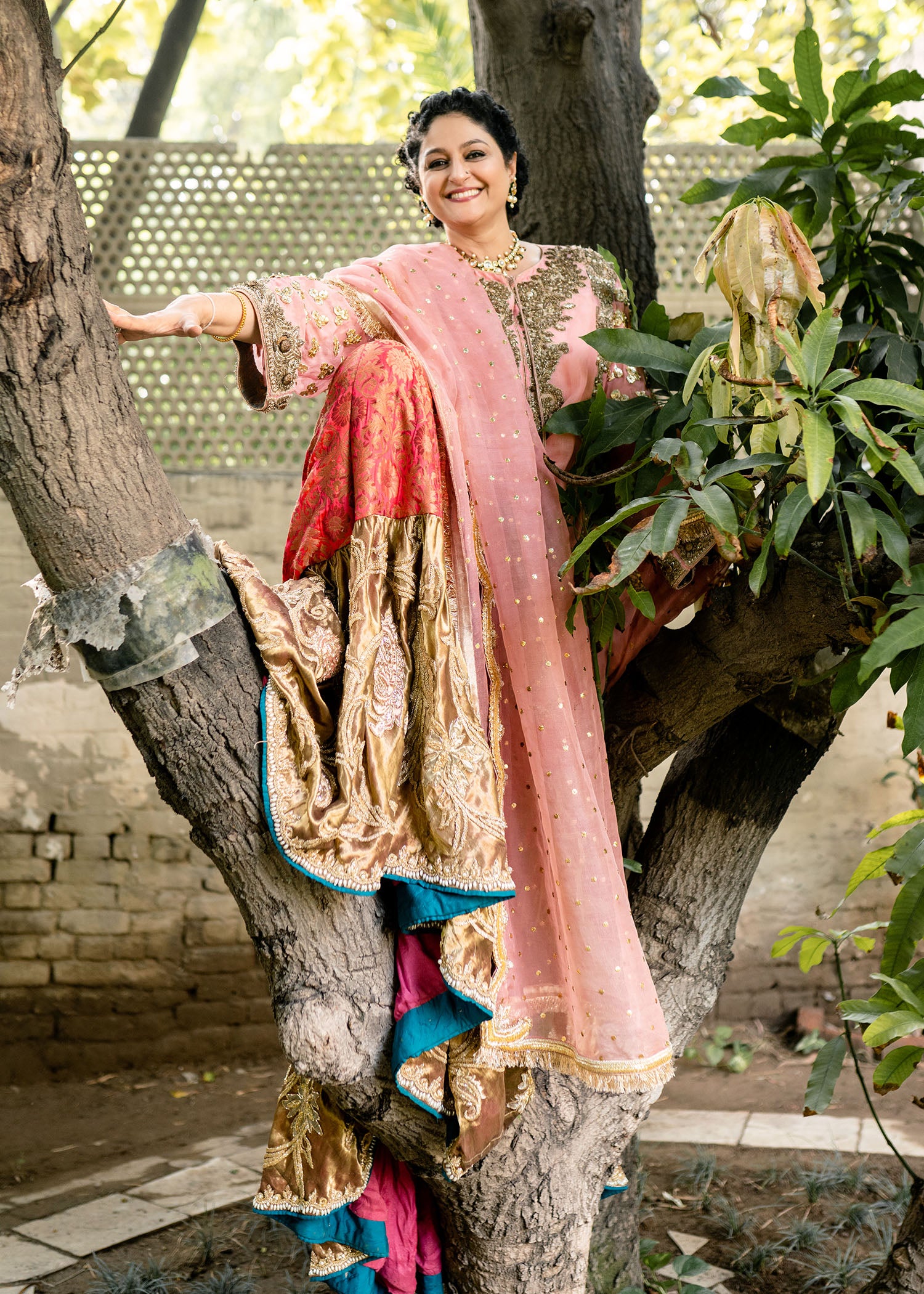 Soft Pink Zardozi Organza Shirt & Khamkhaab Gharara (3-Piece) - Image 3