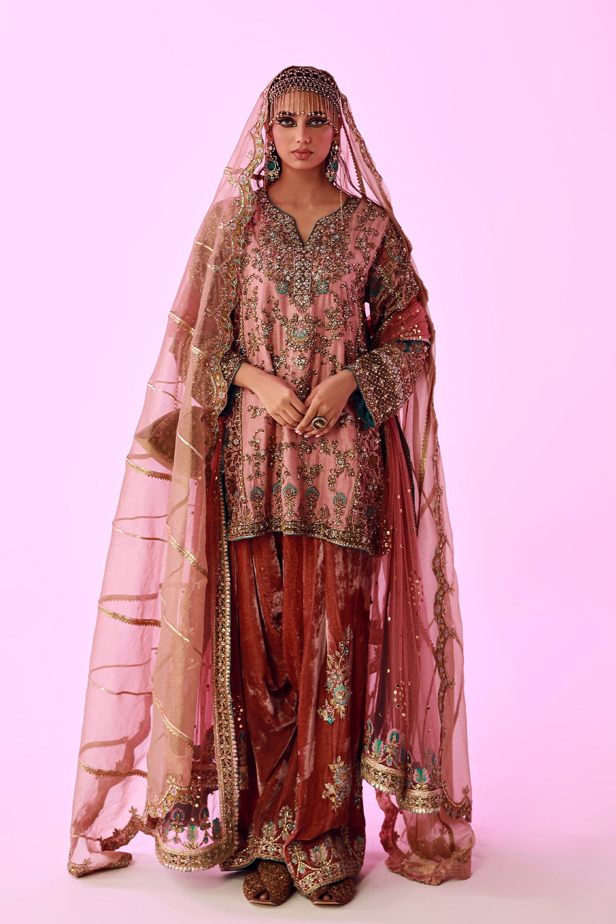 Pakistani Golden Floral Embroidered Khaadi Net Dupatta (1-Pc) - Image 1