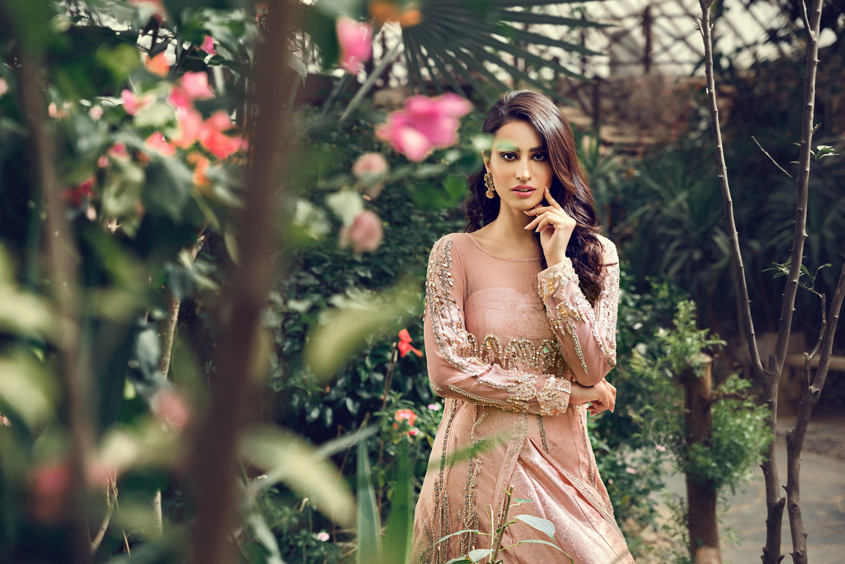 Blush Pink Embellished Net Jamawar Gown (1-Pc) - Image 3