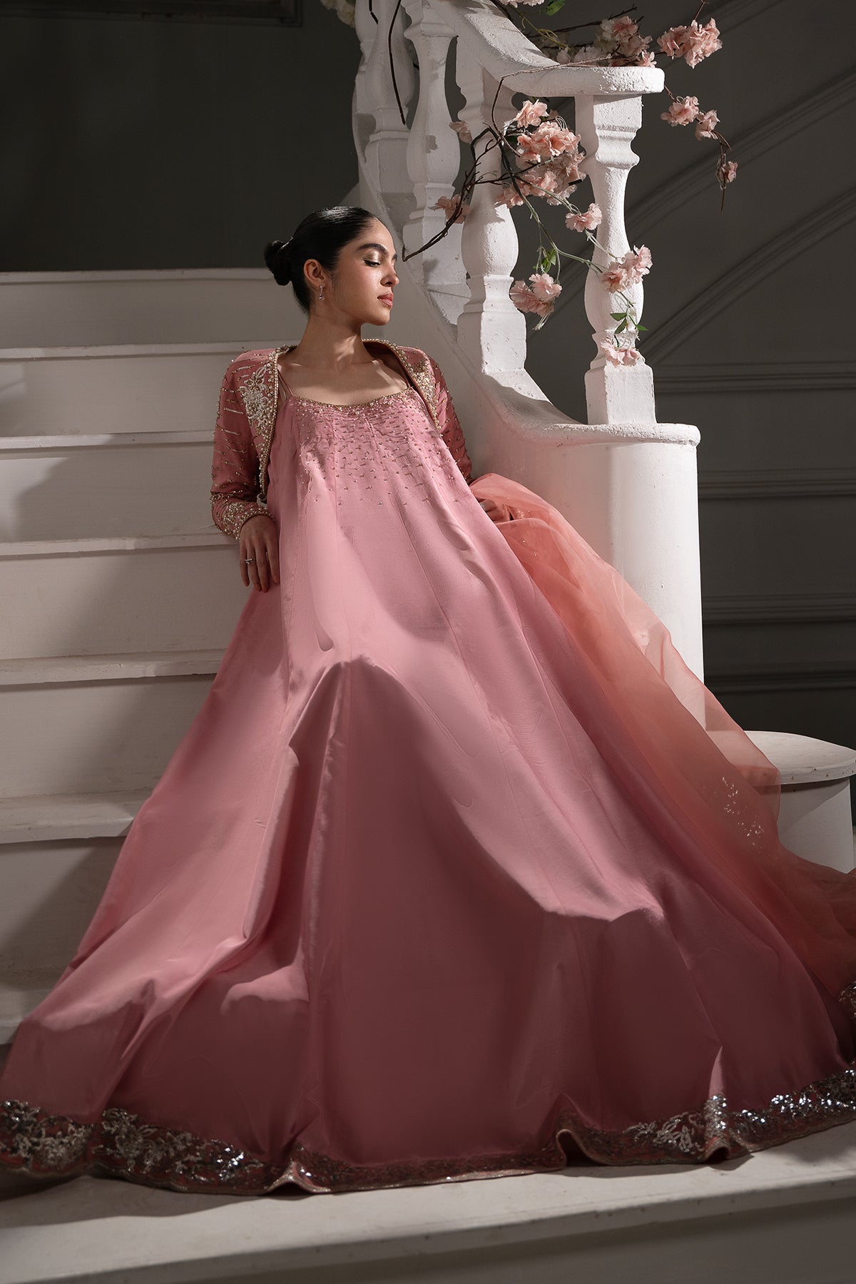 Blush Pink Embroidered Roman Silk Gown (3-Piece) - Image 4