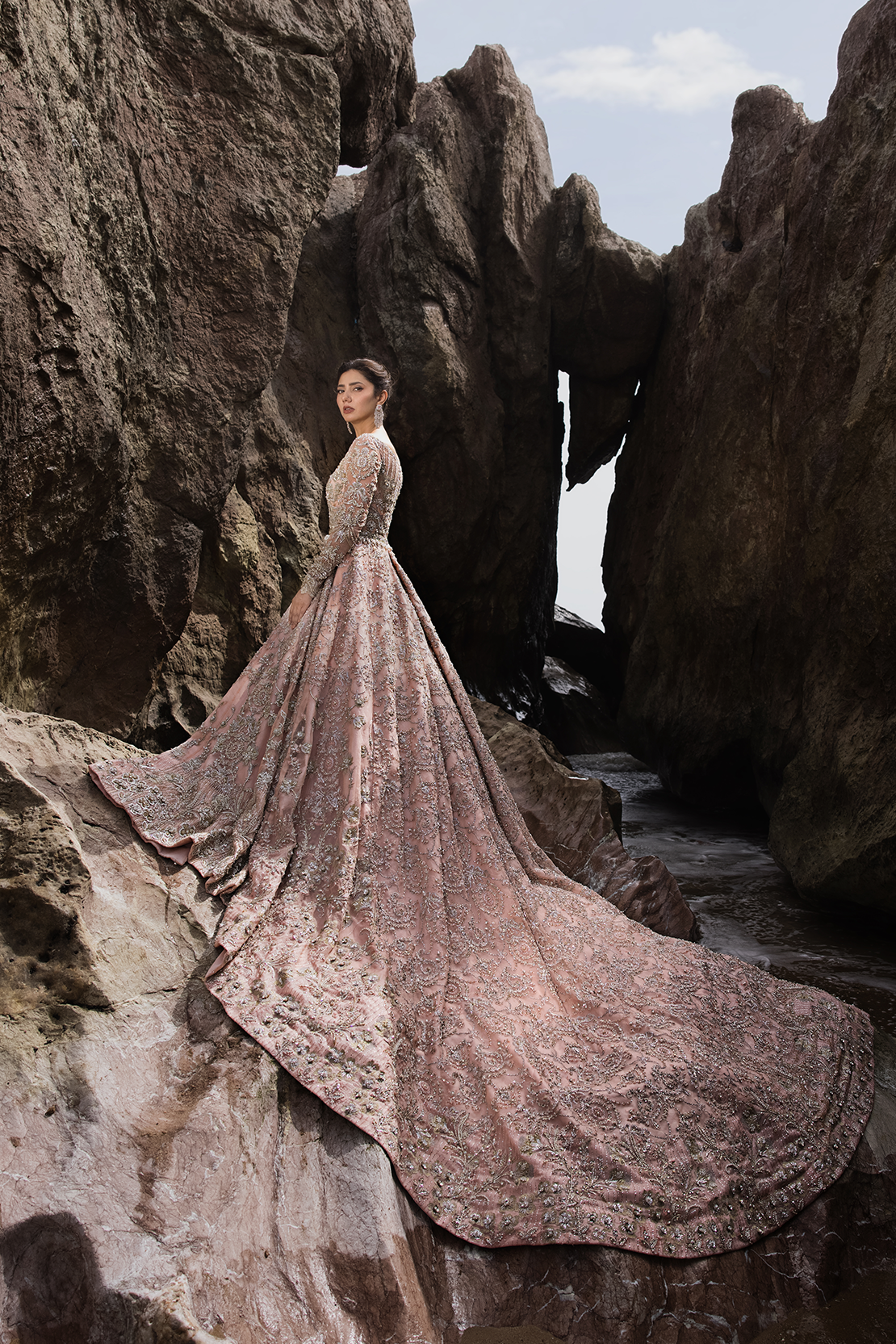 Blush Pink Embellished Net Satin Bridal Lehenga Gown (1-Pc) - Image 4