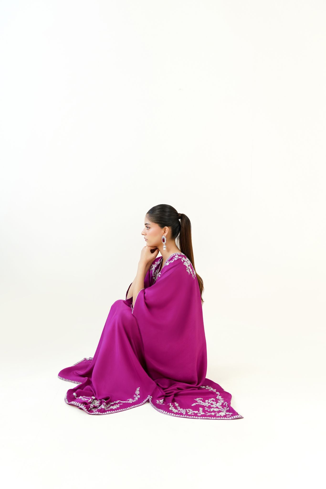 Magenta Zardozi Raw Silk Kaftan (1-Pc) - Image 5