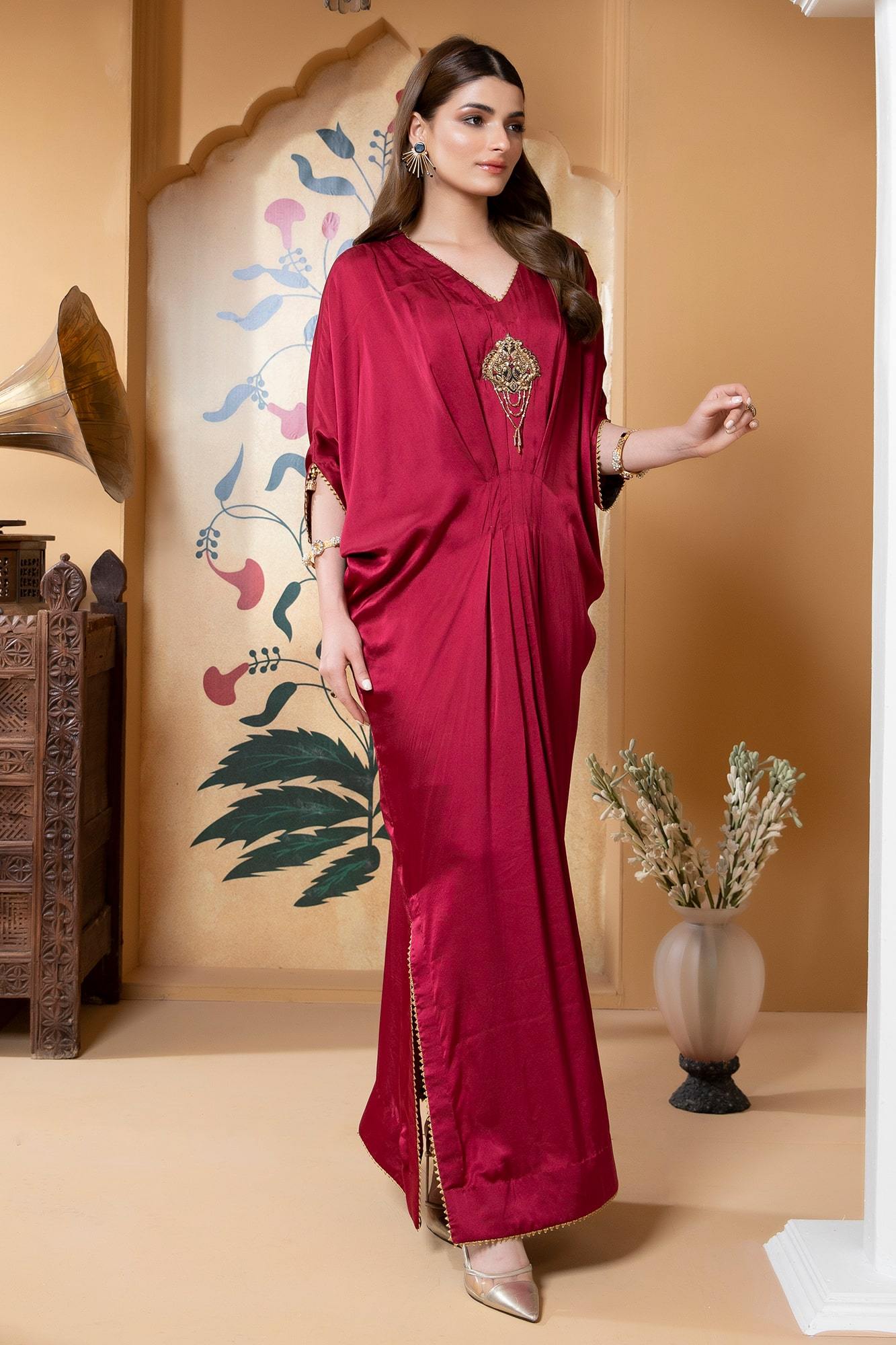 Pakistani Deep Pink Appliqued Satin Silk Kaftan (1-Pc) - Image 2