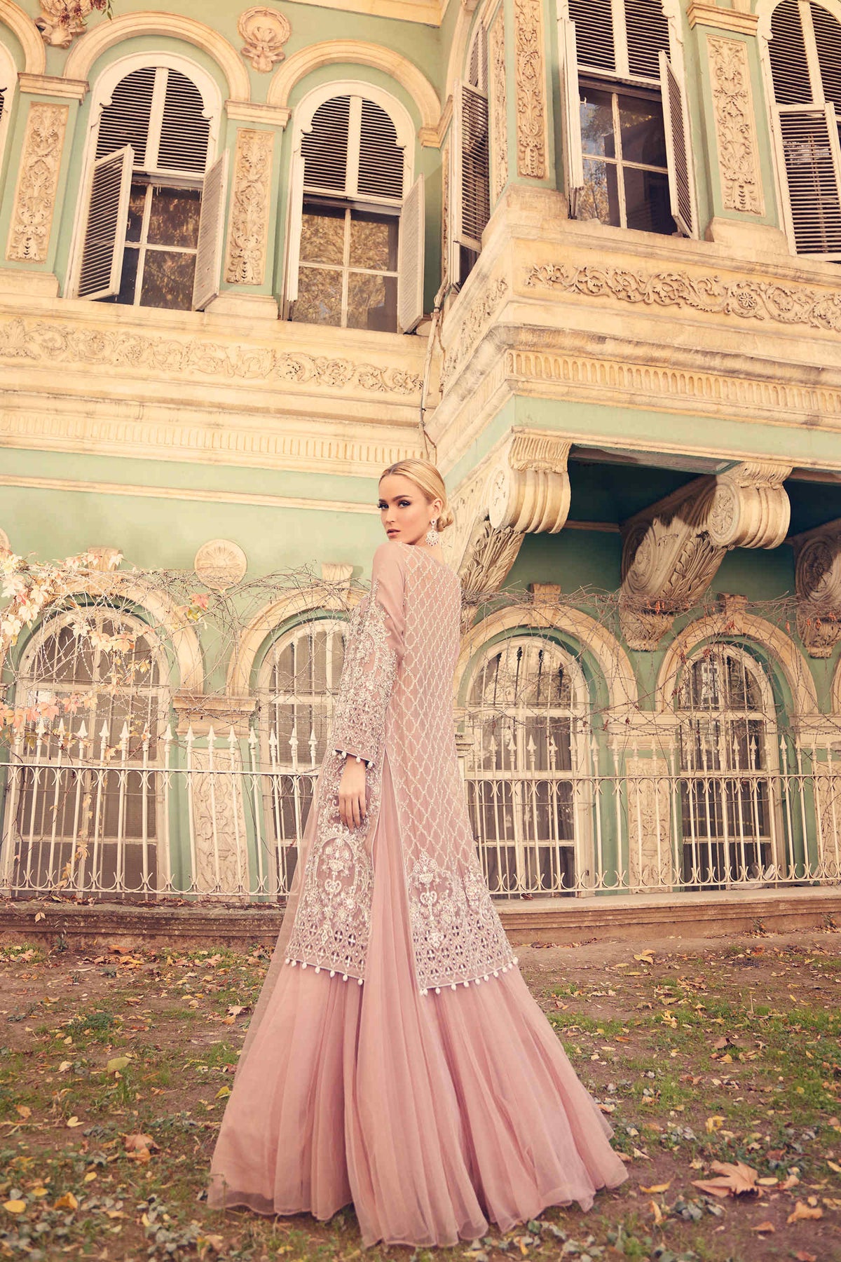 Dusty Pink Embellished Chiffon Net Lehenga (4-Piece) - Image 3