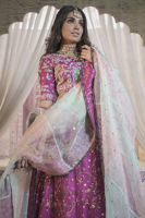 Pakistani Magenta Kashmiri Embroidered Self-Jamawar Lehenga (3-Piece) - Image 7