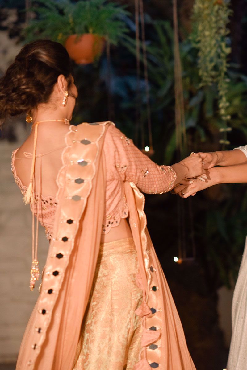 Pakistani Peach Pink Mirror Work Jamawar Lehenga Choli (3-Piece) - Image 3