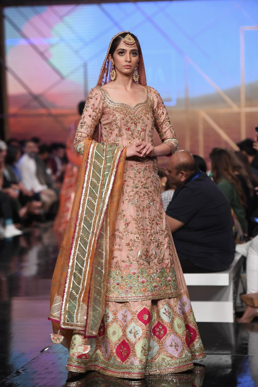Pakistani Peach Zardozi Jamawar Lehenga Set (3-Piece) - Image 2