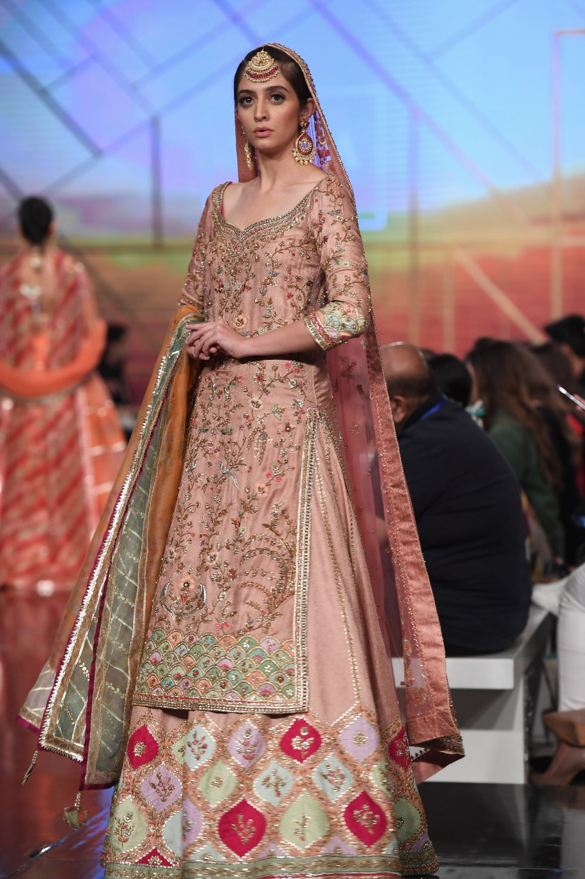 Pakistani Peach Zardozi Jamawar Lehenga Set (3-Piece) - Image 3