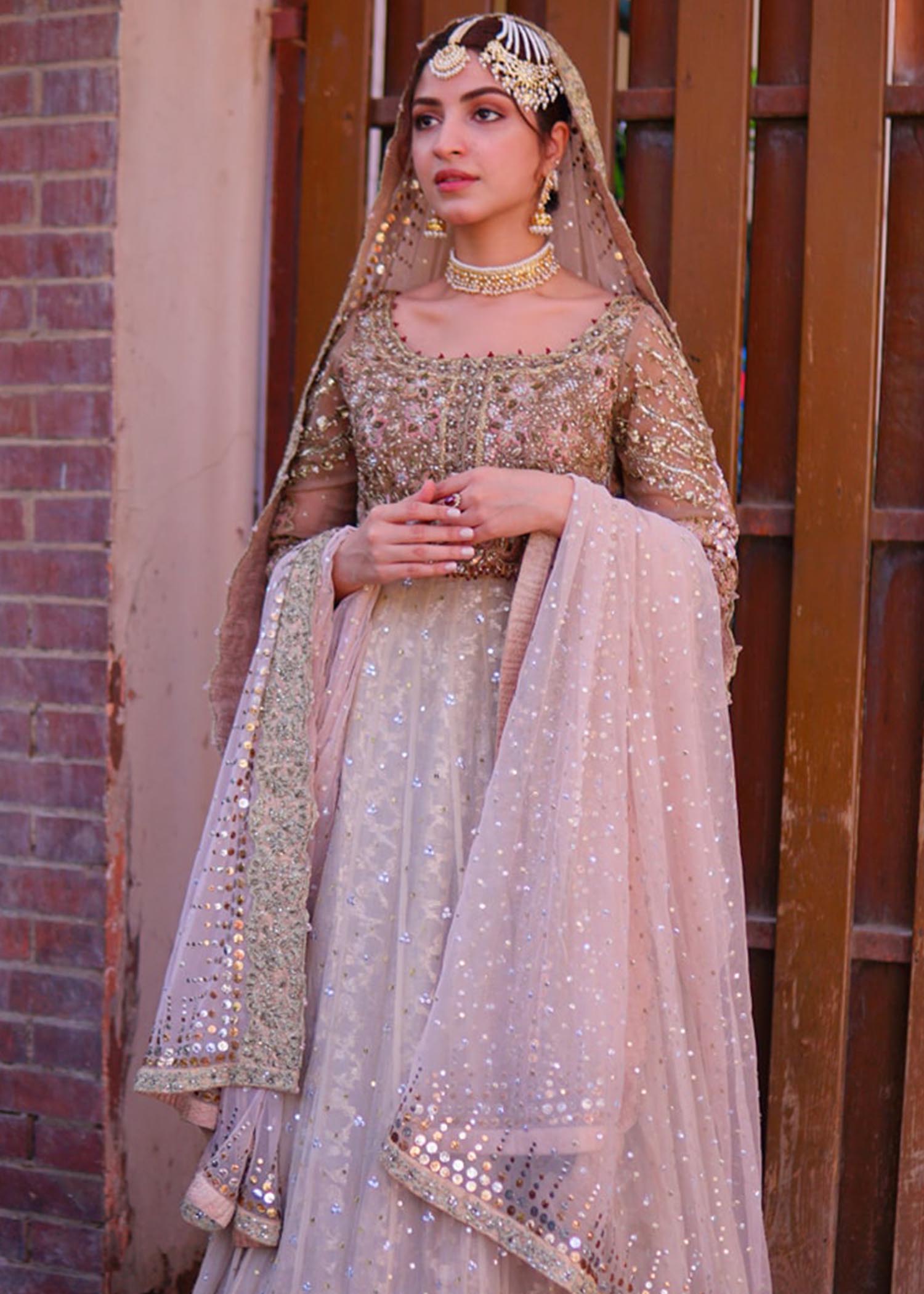 Pakistani Blush Pink Embroidered Net Bridal Lehenga (3-Piece) - Image 3