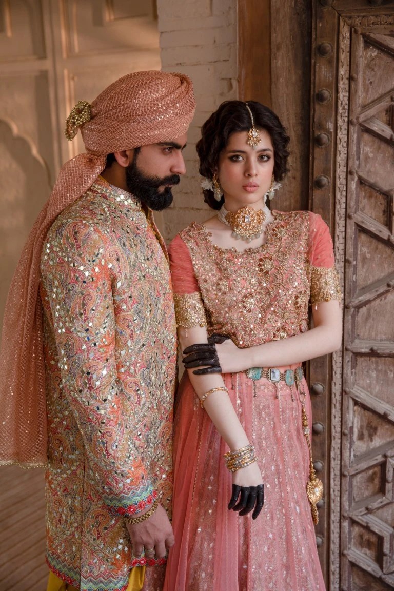 Pakistani Peach Embroidered Net Bridal Lehenga (3-Piece) - Image 3