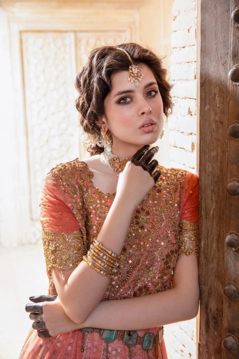 Pakistani Peach Embroidered Net Bridal Lehenga (3-Piece) - Image 5