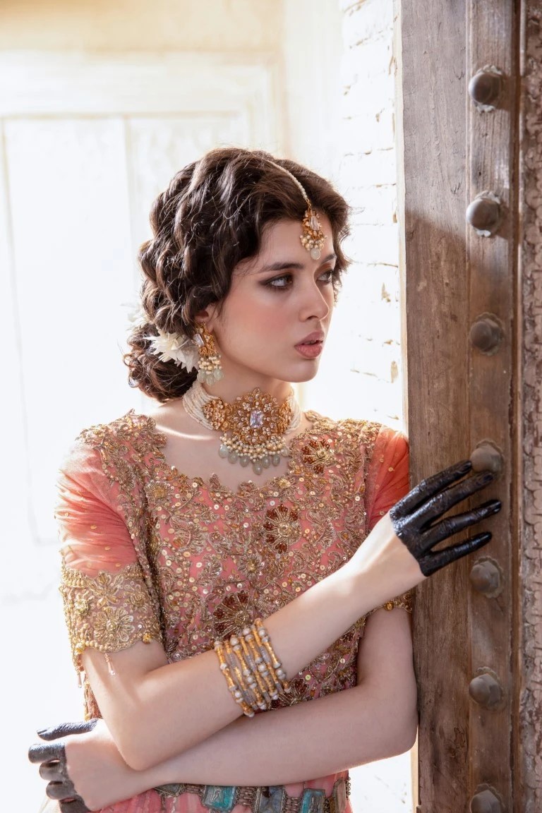 Pakistani Peach Embroidered Net Bridal Lehenga (3-Piece) - Image 6