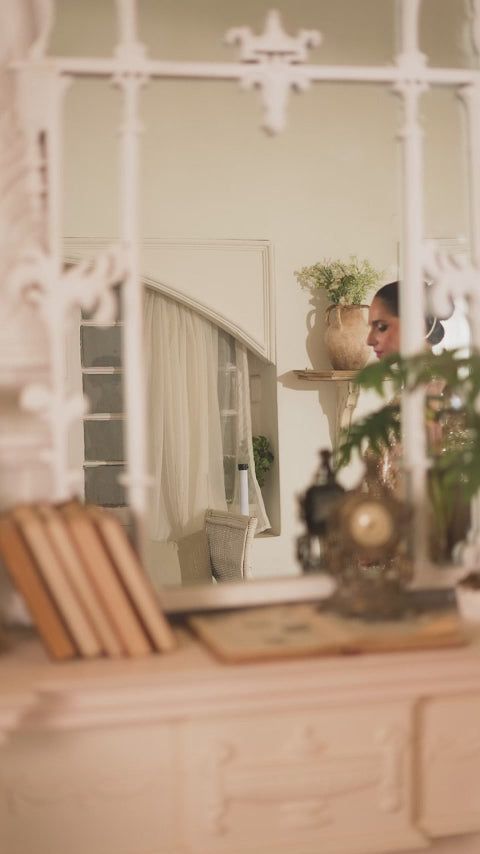 Tea Pink Zardozi Net & Jamawar Bridal Lehenga (3-Piece) - Image 5