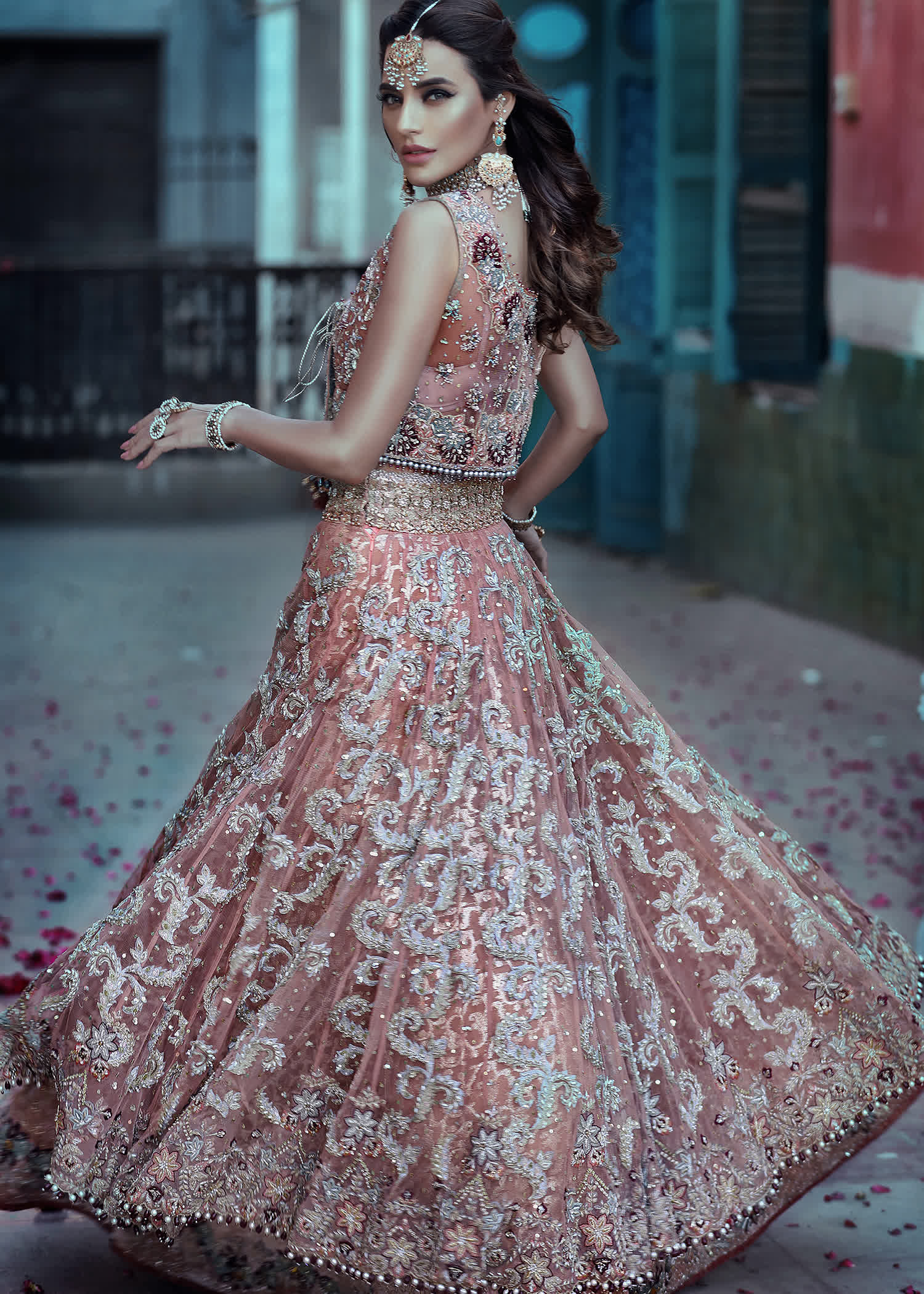 Dusty Rose Embellished Net Bridal Lehenga (3-Piece) - Image 3