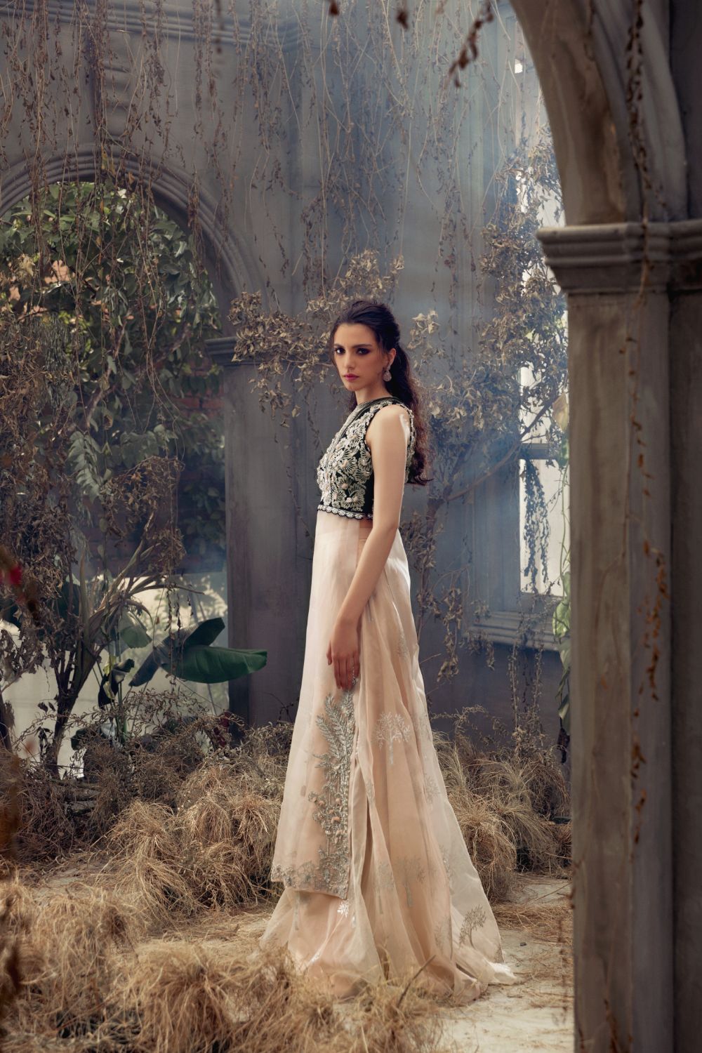 Pakistani Blush Pink Net Lehenga with Black Embroidered Blouse (2-Piece) - Image 2