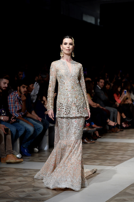 Pakistani Blush Pink Zardozi Net Lehenga Set (3-Piece) - Image 2