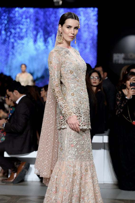 Pakistani Blush Pink Zardozi Net Lehenga Set (3-Piece) - Image 5