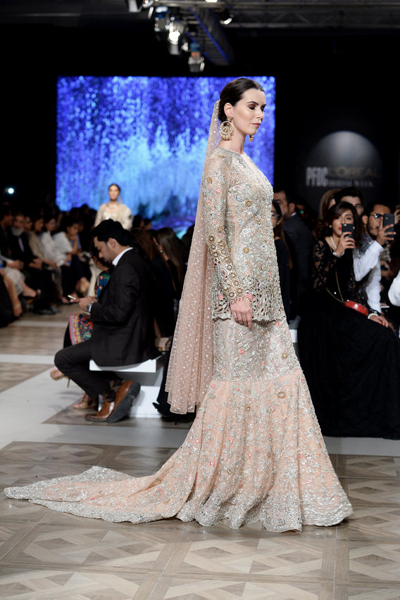 Pakistani Blush Pink Zardozi Net Lehenga Set (3-Piece) - Image 6