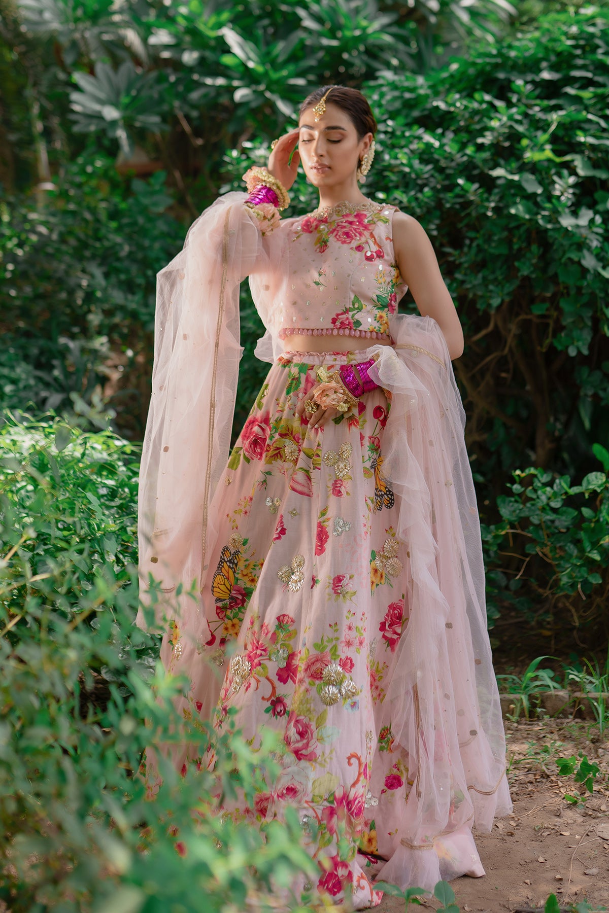 Pakistani Blush Pink Zardozi Gota Lehenga Choli (3-Piece) - Image 3