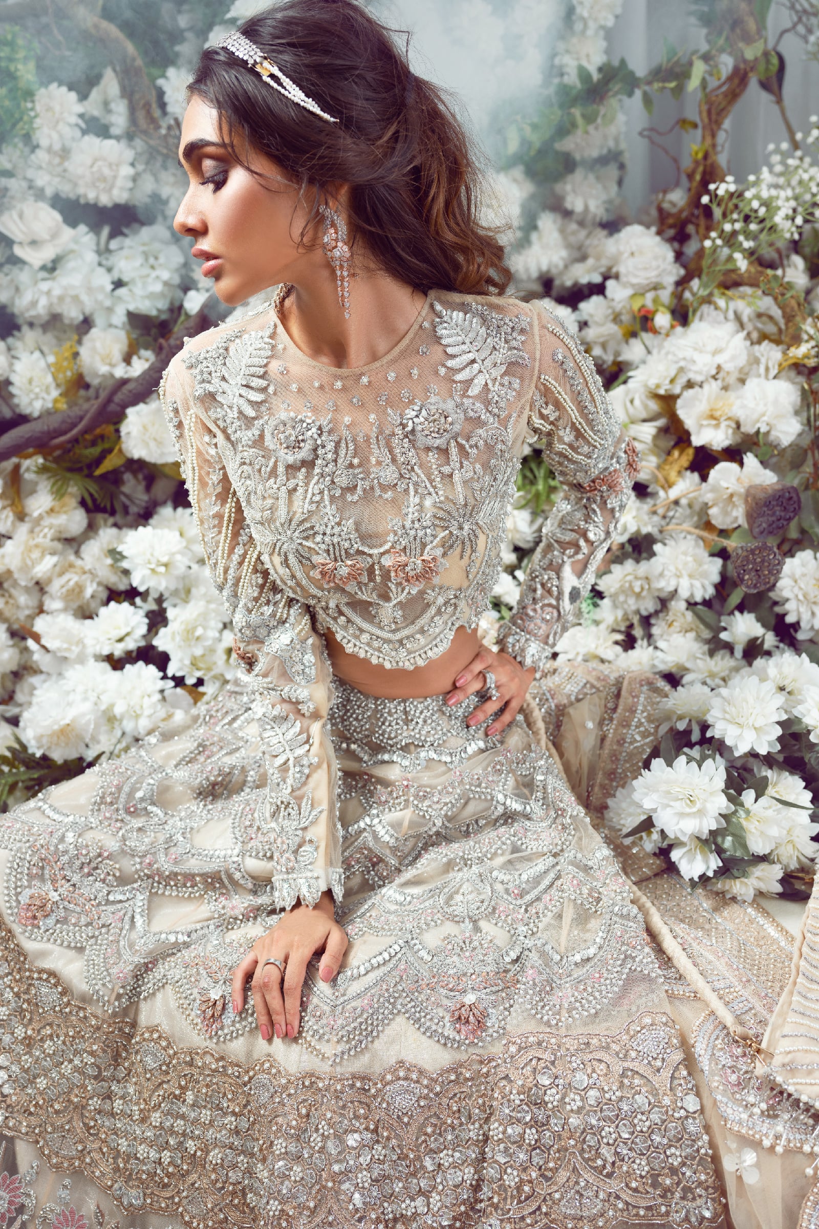 Pakistani Dusty Pink Hand-Embellished Organza Choli & Ivory Net Lehenga (3-Piece) - Image 4