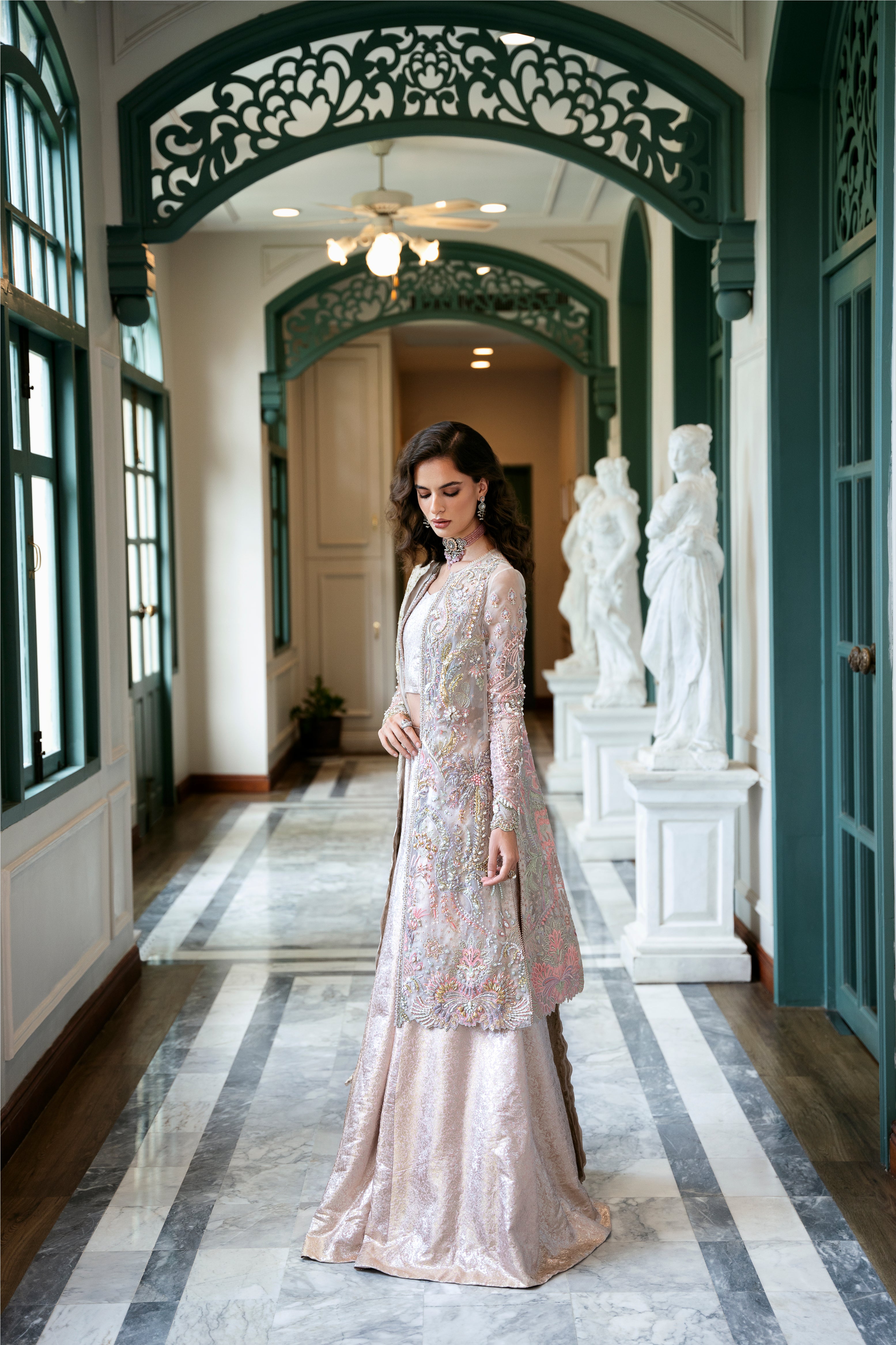 Blush Rose Embellished Organza & Jamawar Lehenga (3-Piece) - Image 6