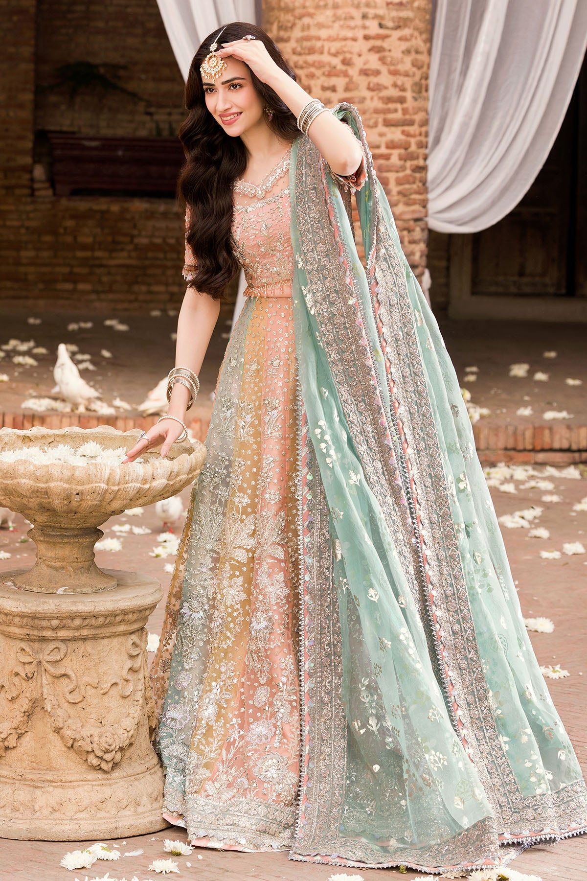 Pakistani Pale Pink Embellished Organza Lehenga Set (3-Piece) - Image 3