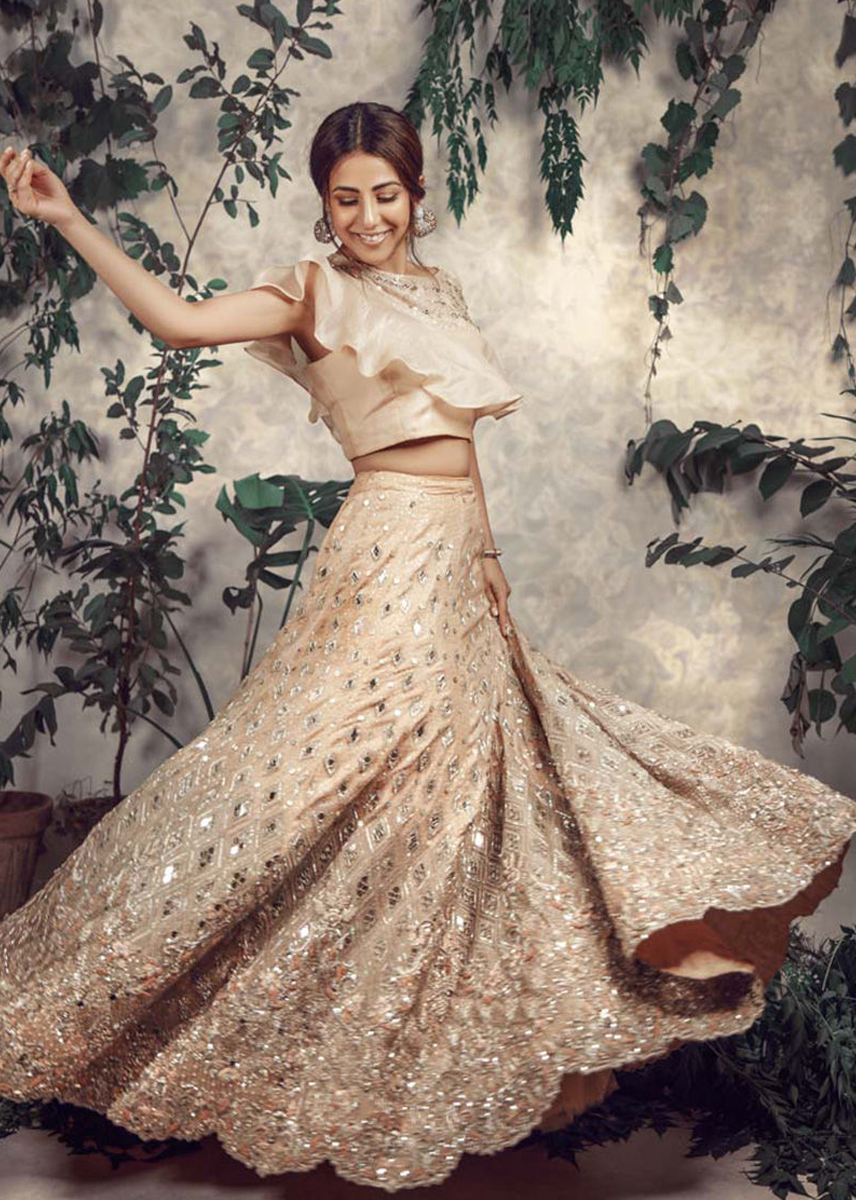 Pakistani Peach Embellished Organza & Silk Lehenga (2-Piece) - Image 4