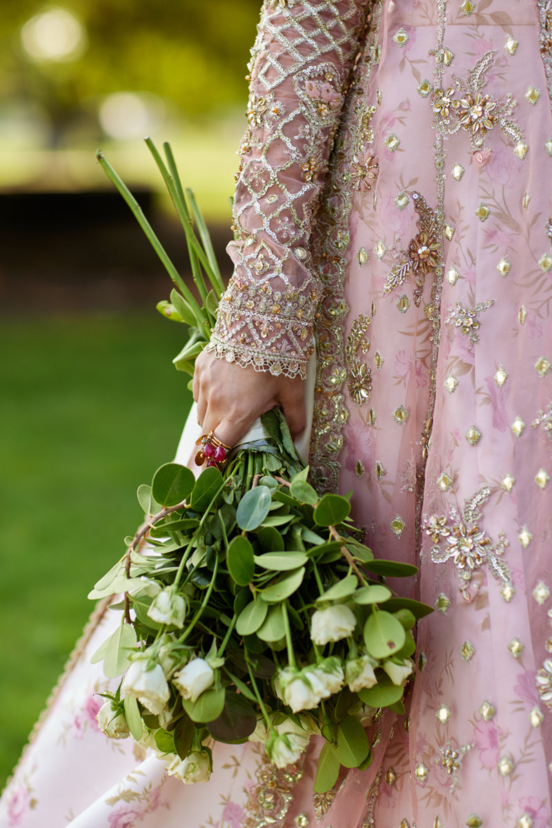 Pakistani Blush Pink Gota Embroidered Organza Bridal Lehenga (3-Piece) - Image 4