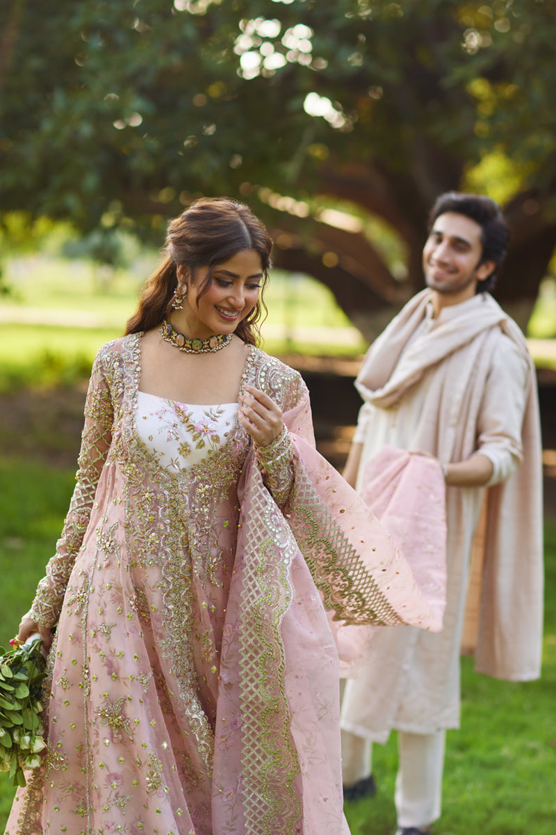 Pakistani Blush Pink Gota Embroidered Organza Bridal Lehenga (3-Piece) - Image 5