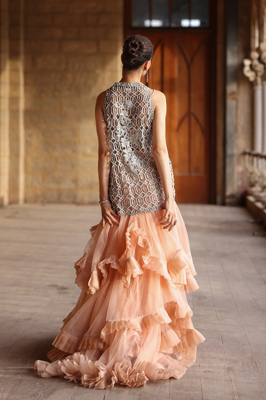 Pakistani Grey Zardozi Organza Jacket with Peach Lehenga (3-Piece) - Image 2