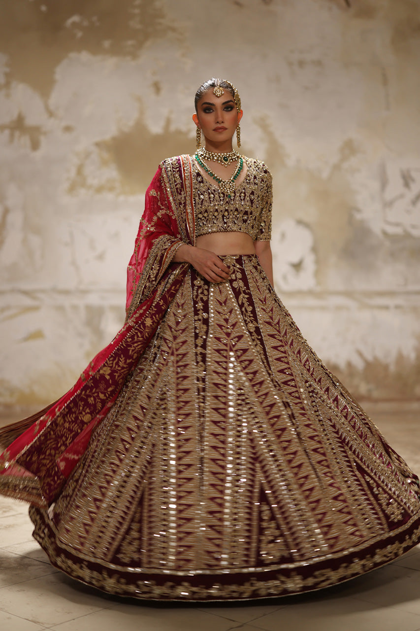 Magenta Zardozi Organza Lehenga Choli (3-Piece) - Image 6