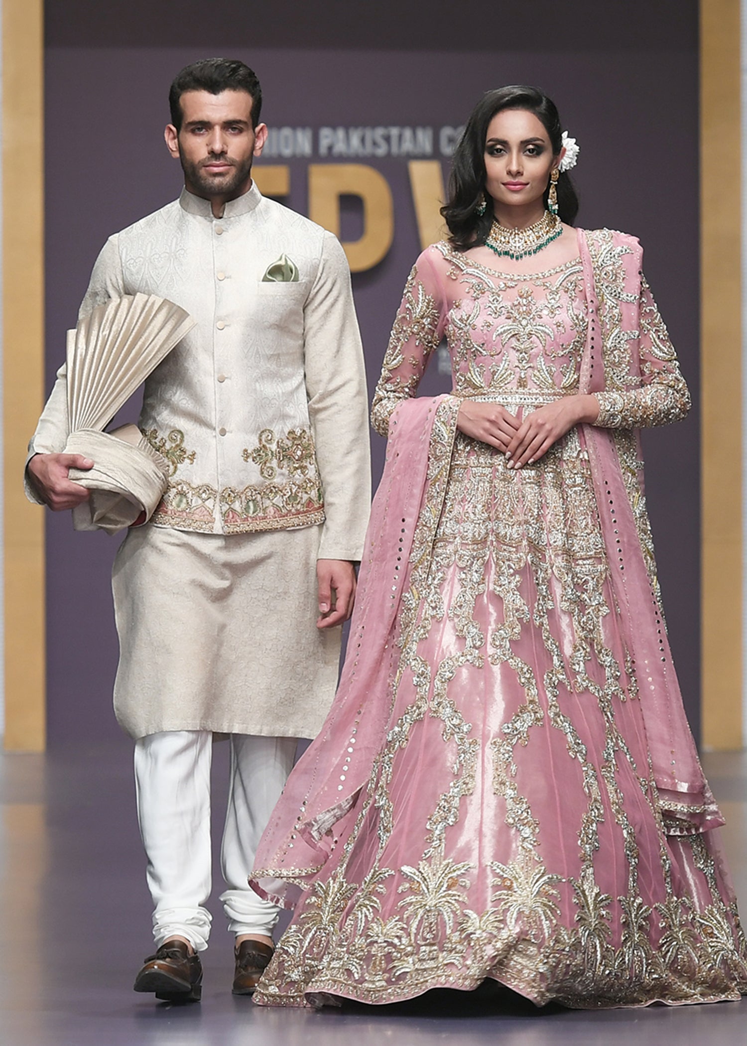 Pakistani Dusty Pink Embellished Silk Blend Bridal Lehenga (3-Piece) - Image 4
