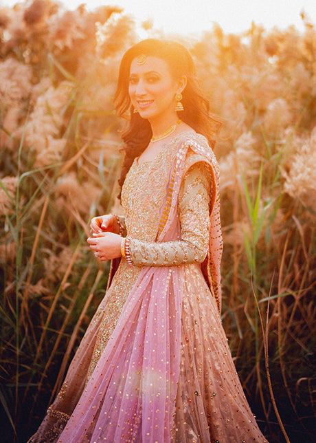 Dusty Pink Gold Embellished Silk-Blend Bridal Lehenga (3-Piece) - Image 4