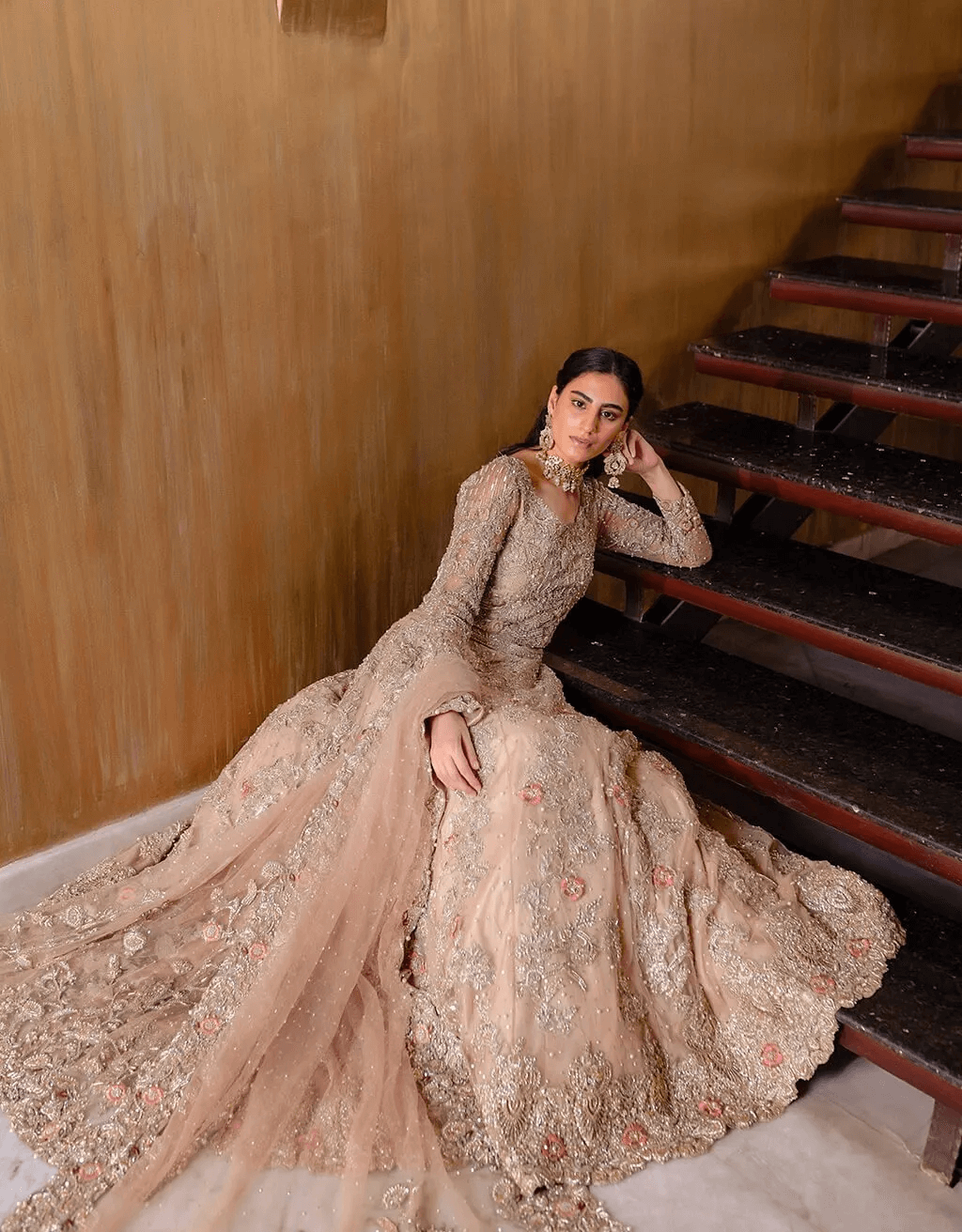 Dusty Pink Embroidered Silk-Blend Bridal Lehenga (3-Piece) - Image 5