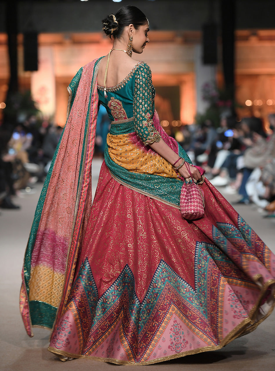 Emerald Green Embroidered Silk Blend Lehenga (3-Piece) - Image 2