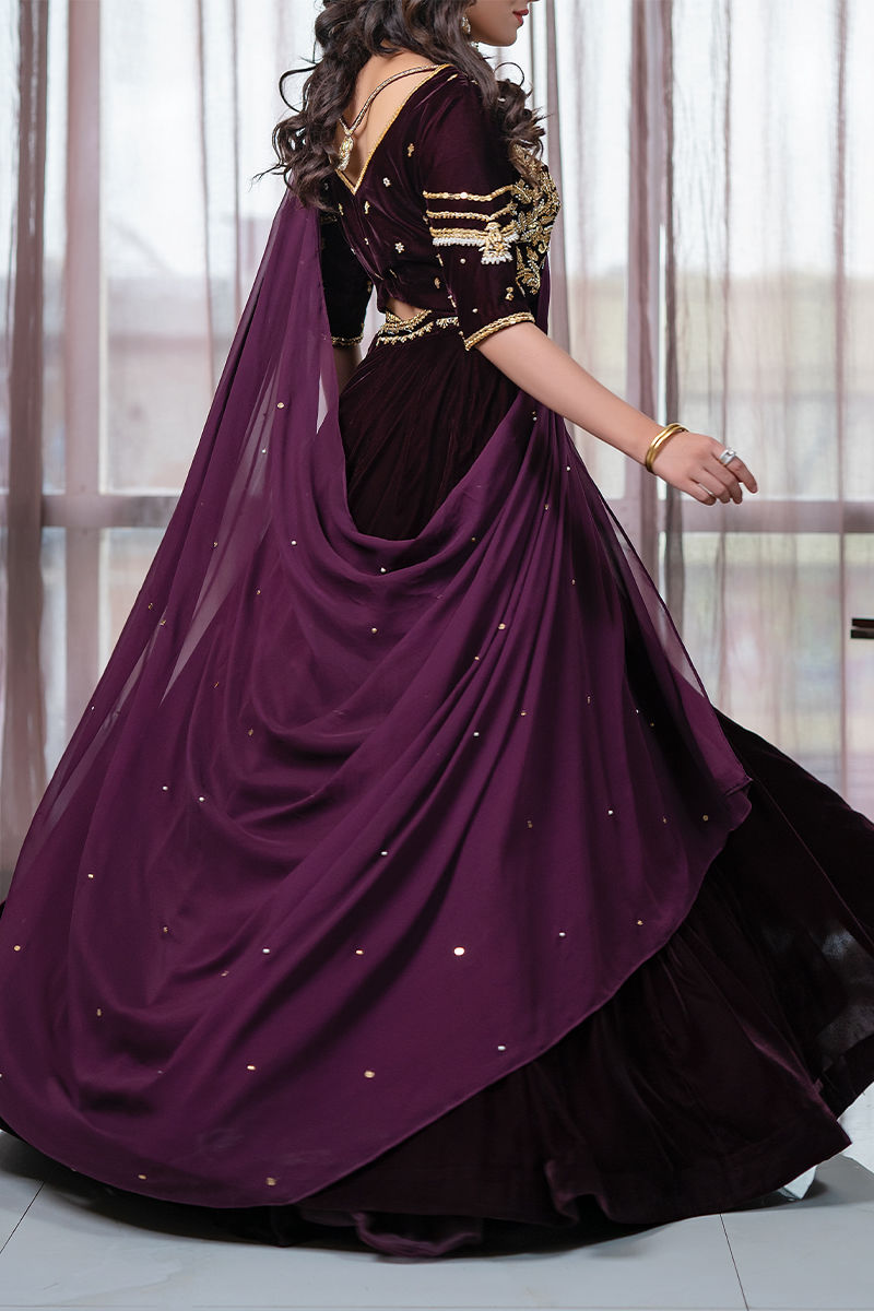 Pakistani Magenta Embellished Velvet Lehenga Choli (3-Piece) - Image 4