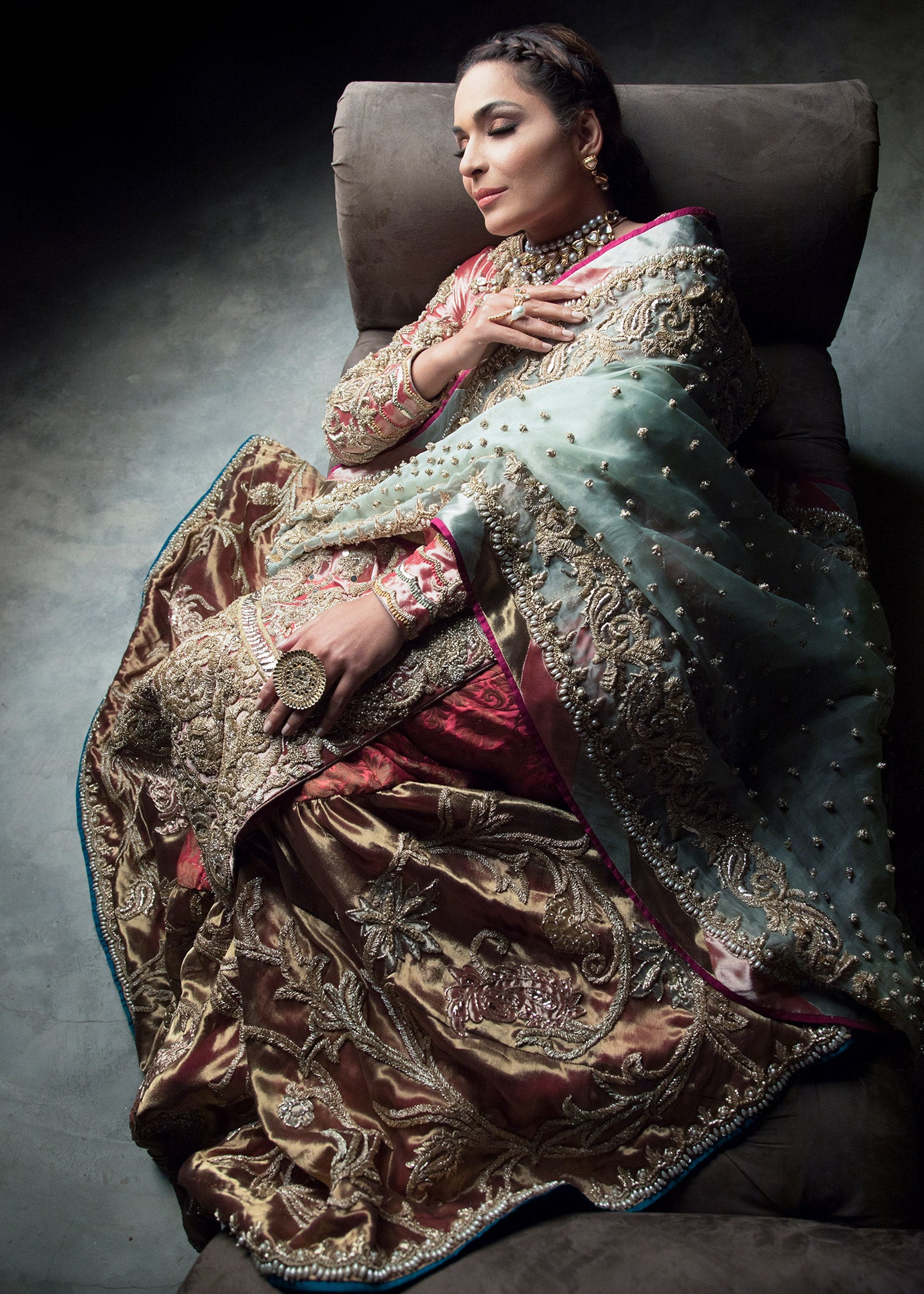 Rose Pink Gold Embellished Velvet Silk Bridal Lehenga (3-Piece) - Image 4