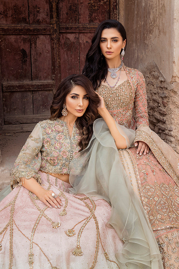 Blush Pink Embroidered Zari Net Lehenga (3-Piece) - Image 4