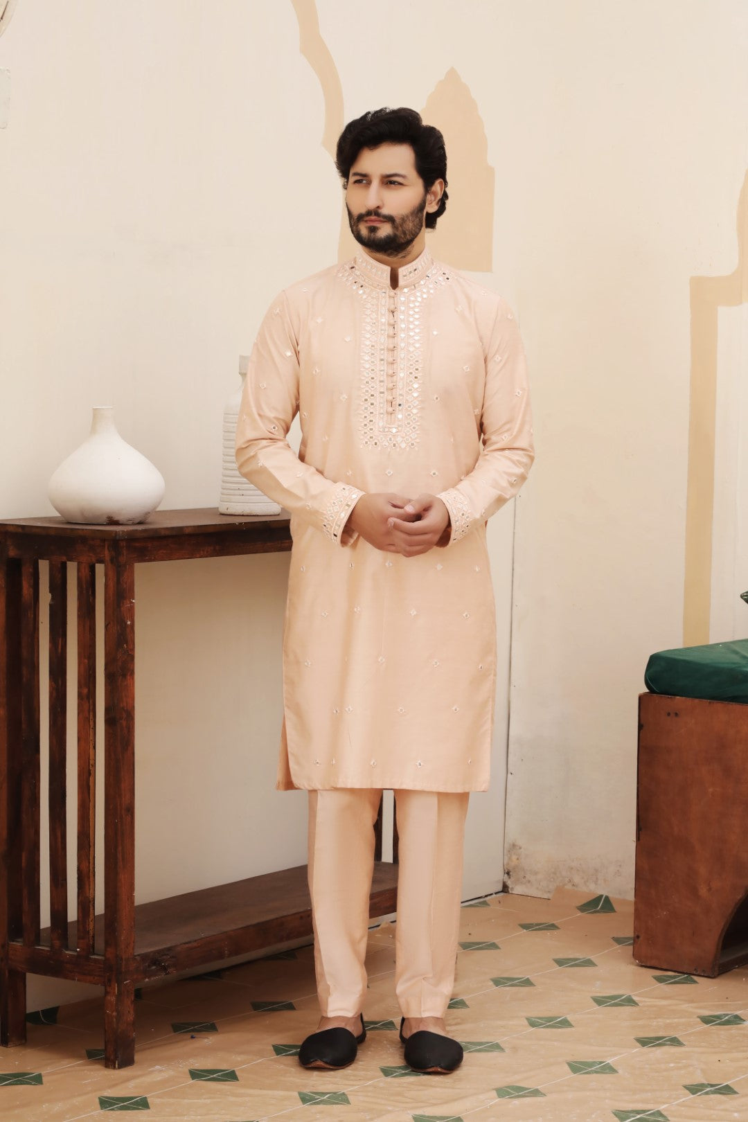 Light Pink Shisha Embroidered Cotton Silk Kurta Pajama (3-Piece) - Image 3