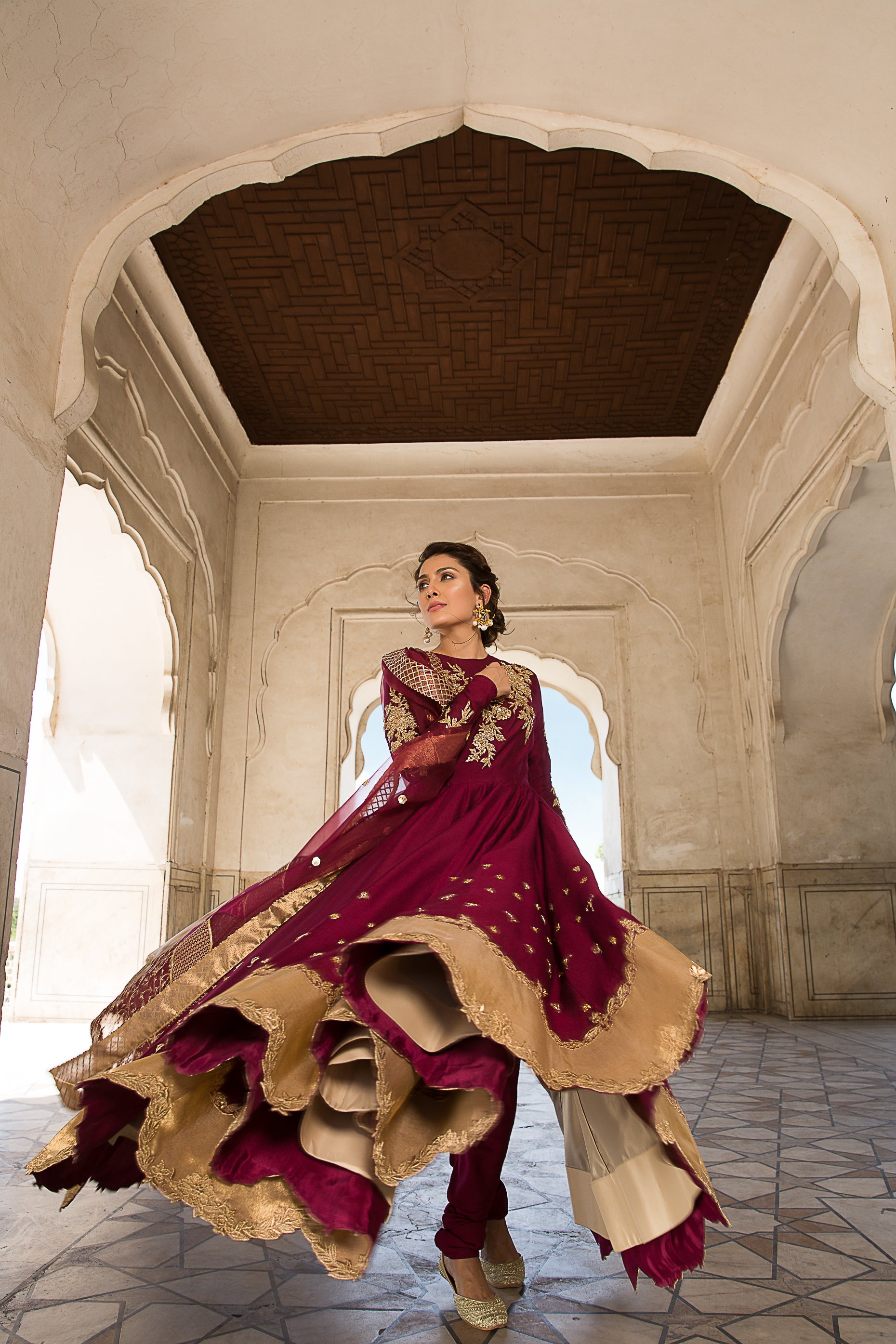 Magenta Gold Embroidered Cotton Silk Pishwas (3-Piece) - Image 5