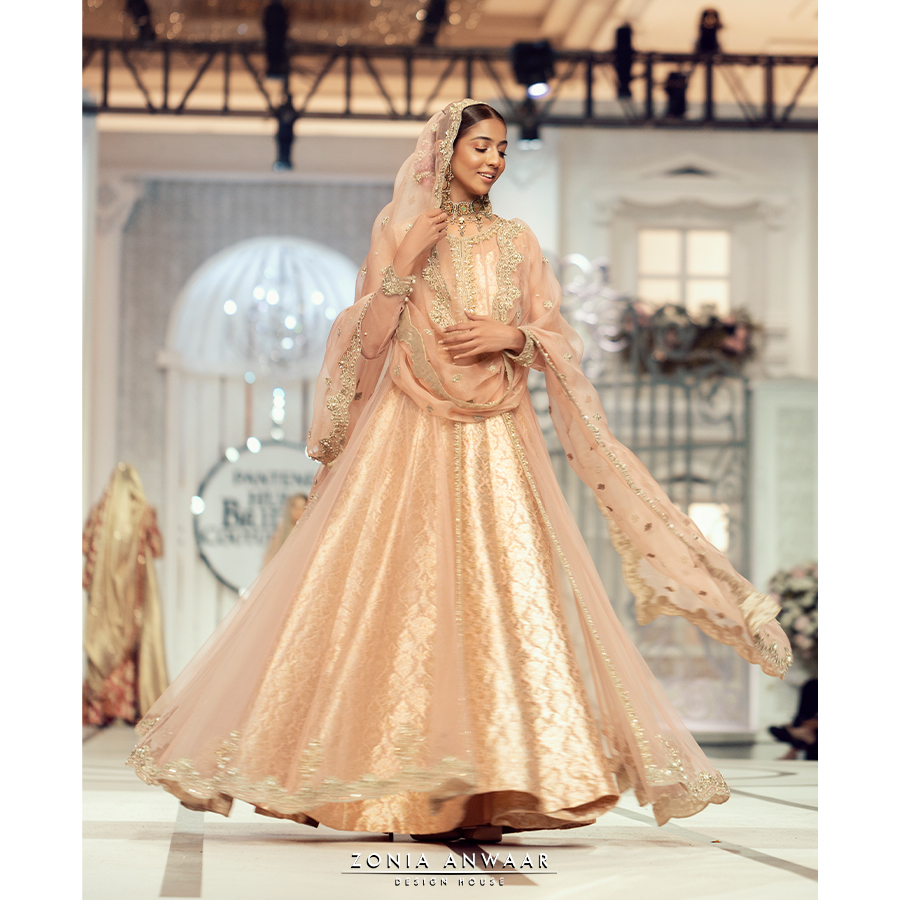 Blush Pink Hand-Embellished Jamawar & Tulle Pishwas (3-Piece) - Image 2