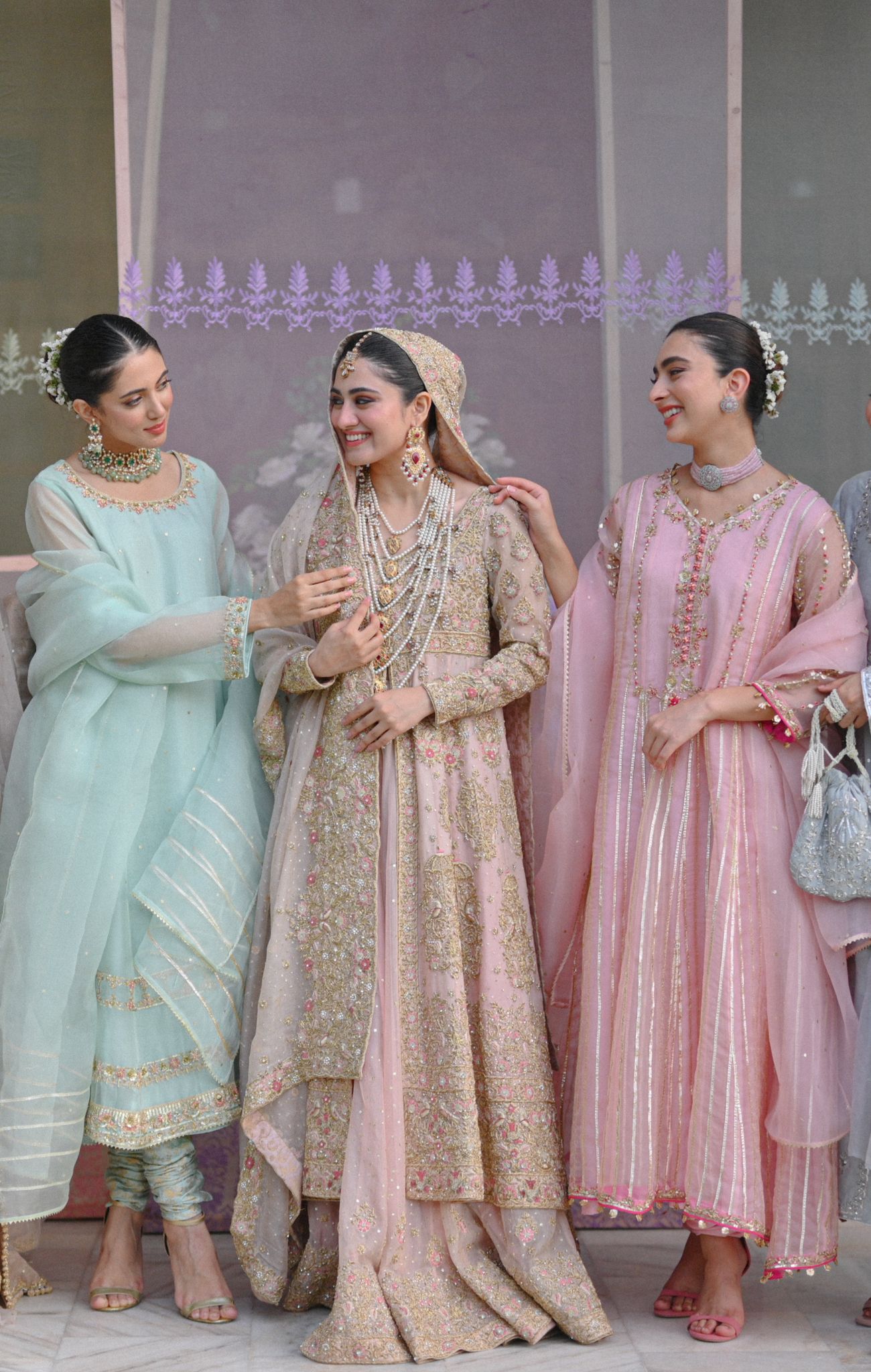 Pakistani Blush Pink Mughal Embroidered Net Silk Pishwas (2-Piece) - Image 2