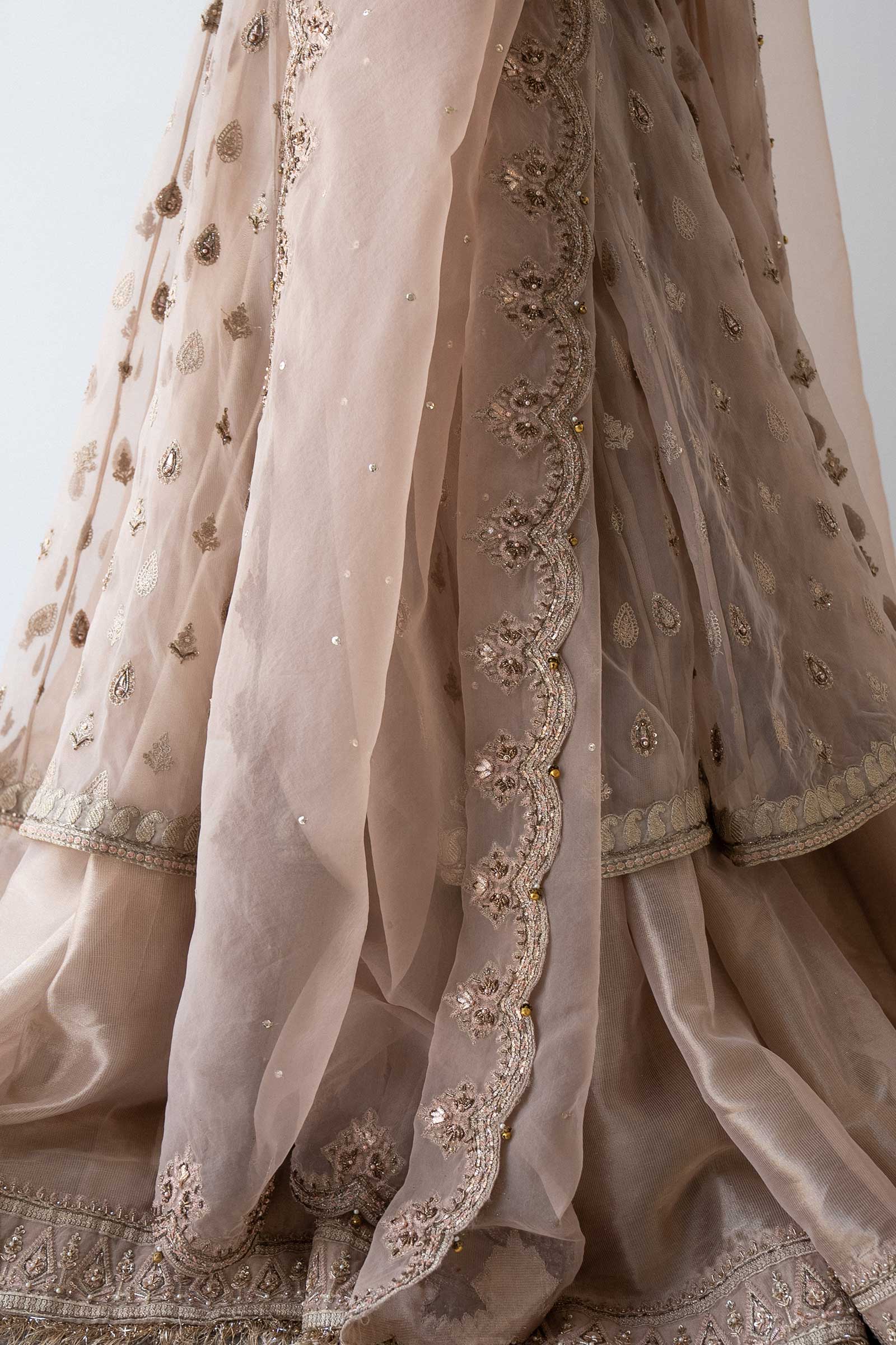 Pakistani Tea Pink Embroidered Organza Pishwas Dress (3-Piece) - Image 5