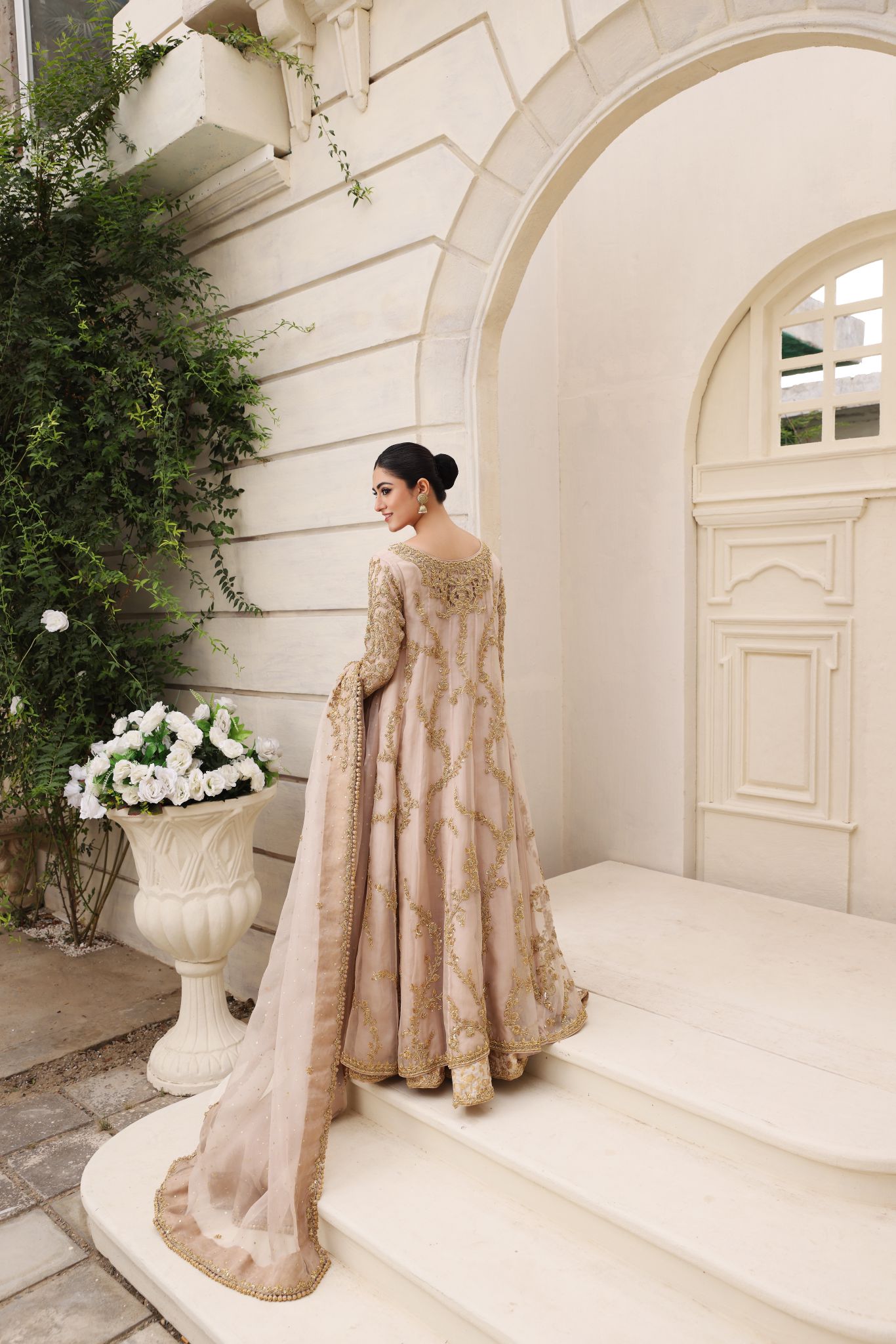 Blush Pink Gold Ada Work Organza Pishwas (3-Piece) - Image 6